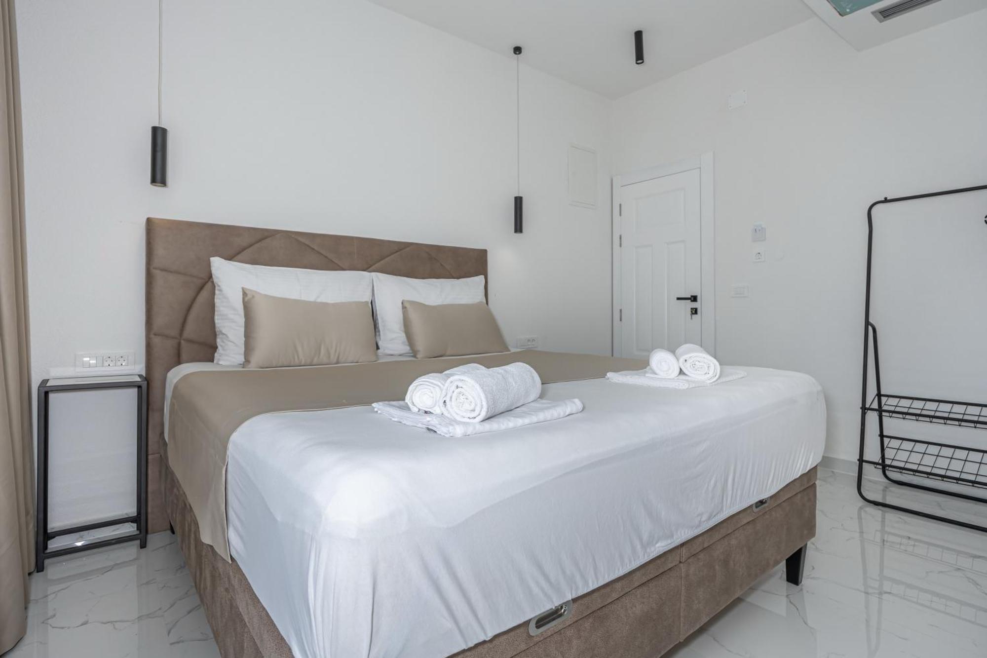 Villa Vita Luxury Apartments 茨里克韦尼察 外观 照片