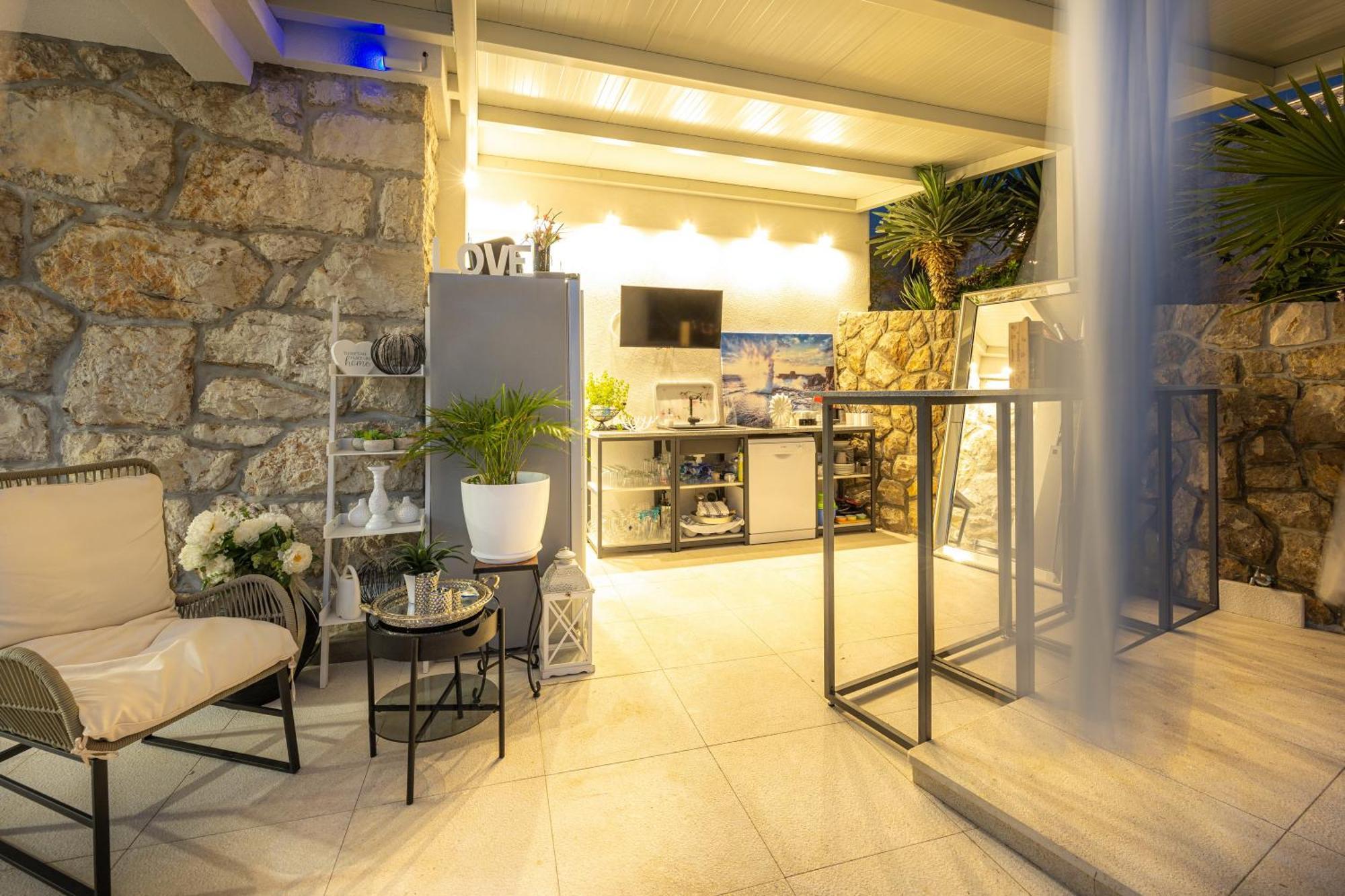 Villa Vita Luxury Apartments 茨里克韦尼察 外观 照片
