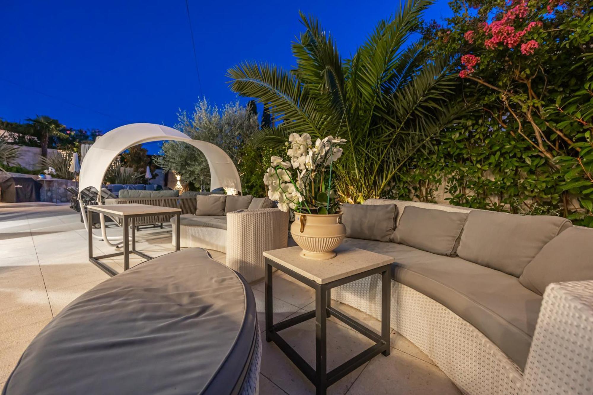 Villa Vita Luxury Apartments 茨里克韦尼察 外观 照片